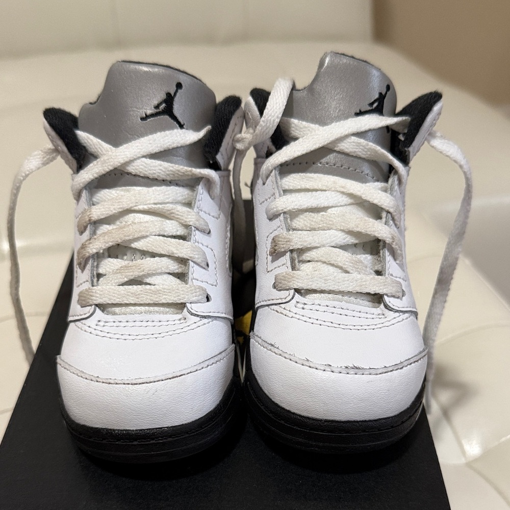 Jordan Retro 5 Kids White and Gray Sneakers